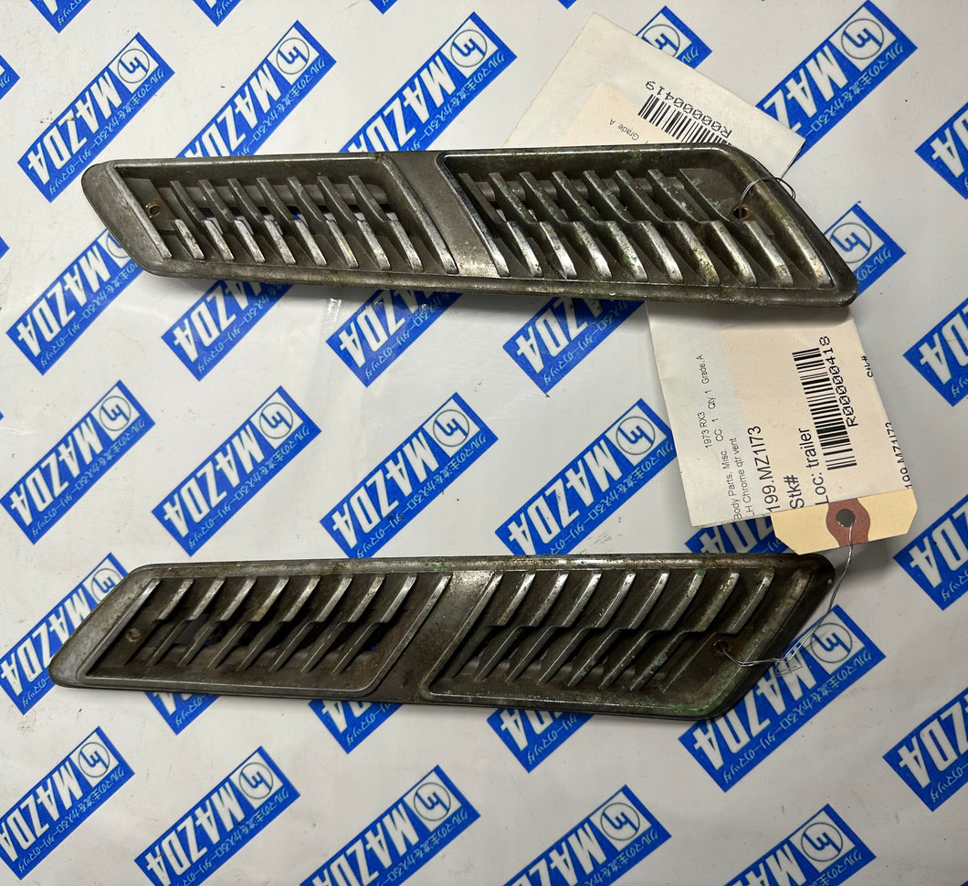 Rx-3 Savanna Wagon C Pillar Grille Set